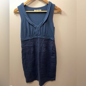 Linen and Cotton Sleeveless V-Neck Top